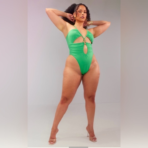 PrettyLittleThing Cut-out Monokini 3x - Picture 3 of 8